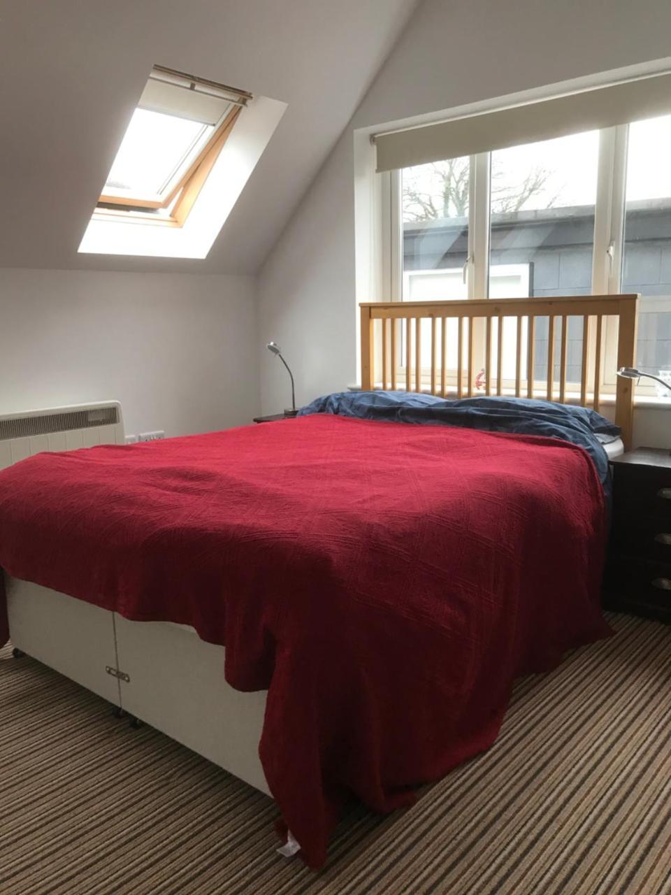 Studio Above Worlds End Microbrewery And Behind The Crown Inn Pewsey Екстериор снимка